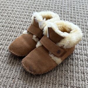 L.L. Bean Brown Kids Slippers with Cream Shearling